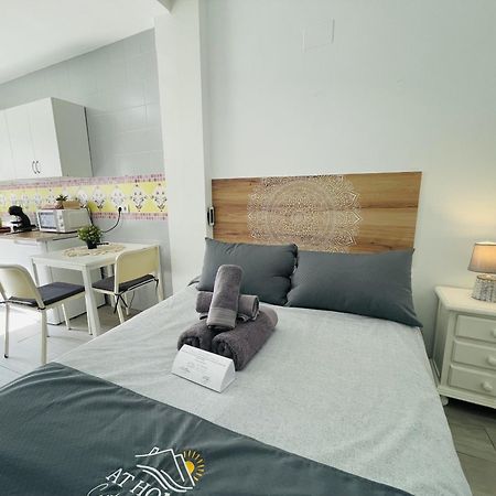 Estudio Jimena Burriana En El Centro De Nerja Exterior foto